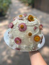 Cargar imagen en el visor de la galería, Dome Cake