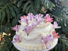 Cargar imagen en el visor de la galería, Dome Cake
