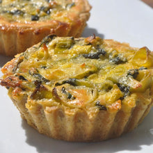 Cargar imagen en el visor de la galería, Quiche de Poro y Bacon
